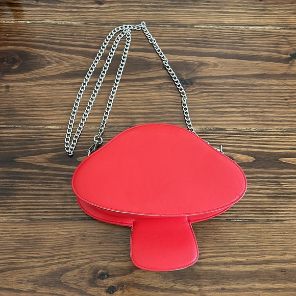 Fashion Mushroom Purse w/ chain - Picture 2 of 5